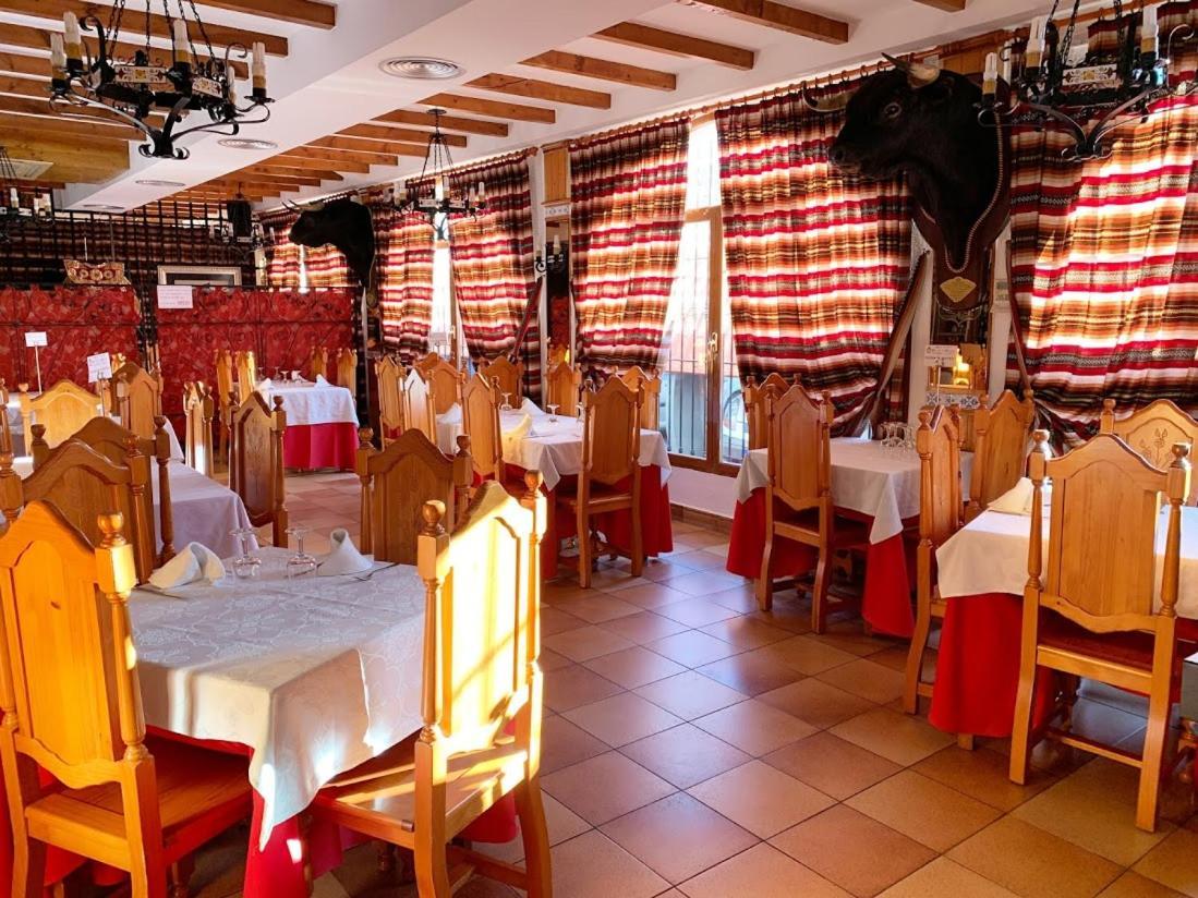 Hotel Flor De La Mancha Ла Рода Екстериор снимка