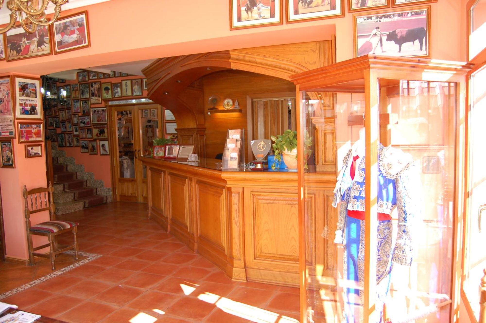 Hotel Flor De La Mancha Ла Рода Екстериор снимка